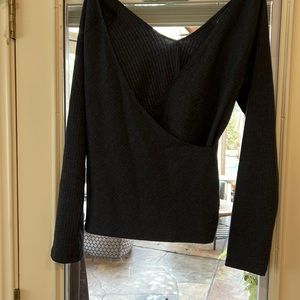 Grey vneck front and back top